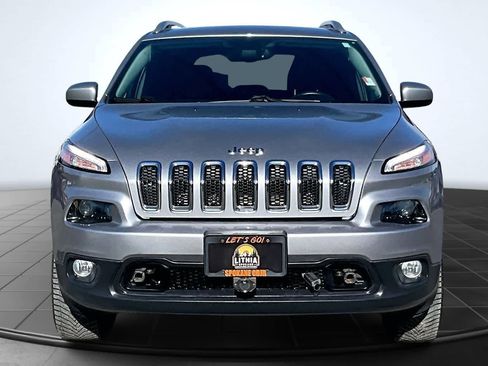 Used 2017 Jeep Cherokee Latitude w/ Comfort/Convenience Group image 6