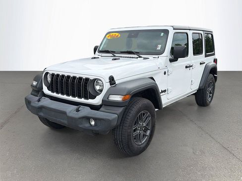 Used 2024 Jeep Wrangler Unlimited Sport AWD/4WD image 8