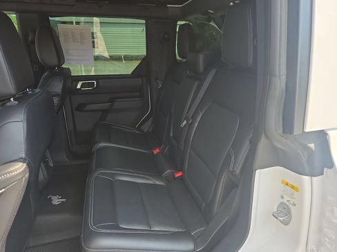 Used 2025 Ford Bronco Outer Banks AWD/4WD image 24