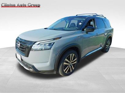 Used 2024 Nissan Pathfinder Platinum
