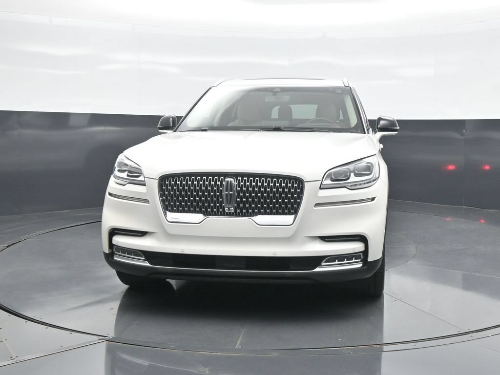 Used 2021 Lincoln Aviator Reserve w/ Equipment Group 201A AWD/4WD image 2