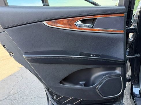 Used 2016 Lincoln MKX Select FWD image 32