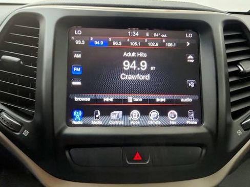 Used 2015 Jeep Cherokee Limited w/ Trailer Tow Group FWD image 63