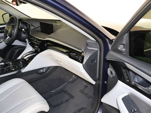 Certified 2024 Acura MDX w/Technology Package image 40