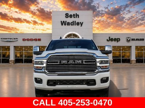 Used 2024 RAM 2500 Laramie w/ Safety Group AWD/4WD image 2