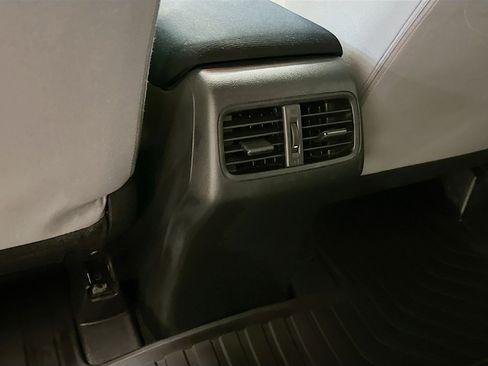 Used 2016 Honda CR-V SE image 27