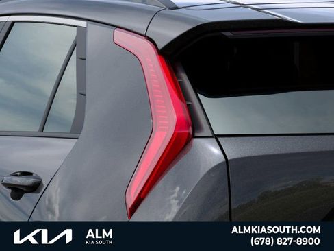 New 2025 Kia Niro Wind w/ Wind Preserve Package image 11