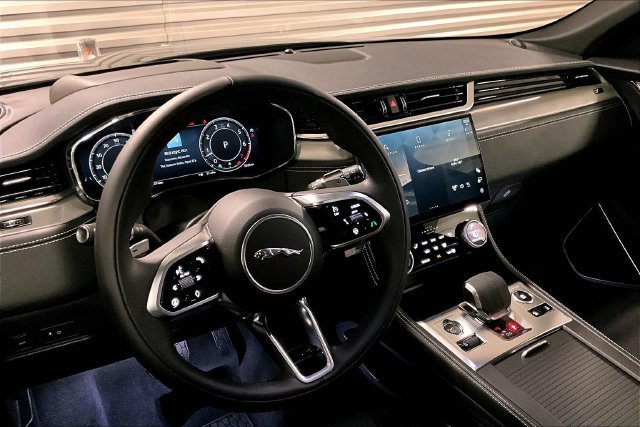 New 2026 Jaguar F-PACE R-Dynamic S AWD/4WD image 7
