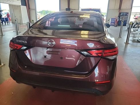 Used 2021 Nissan Sentra SV w/ Trunk Package FWD image 4