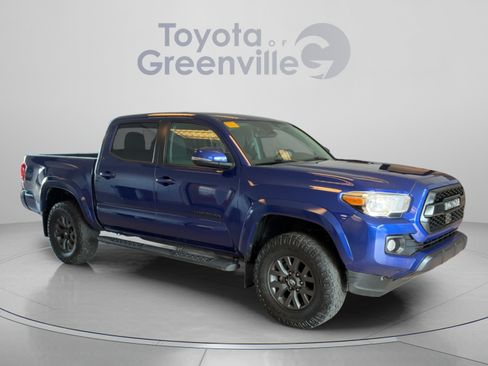 Used 2023 Toyota Tacoma SR5 w/ Technology Package AWD/4WD image 8