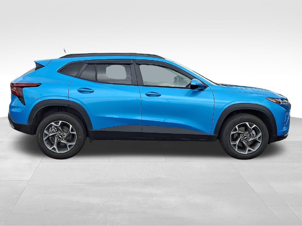 Used 2026 Chevrolet Trax LT w/ Driver Confidence Package FWD image 8
