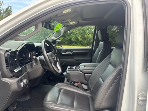 Used 2025 GMC Sierra 1500 SLT RWD image 11
