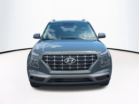 New 2026 Hyundai Venue SEL FWD image 3