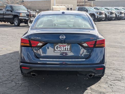 Used 2023 Nissan Altima 2.5 SR image 7