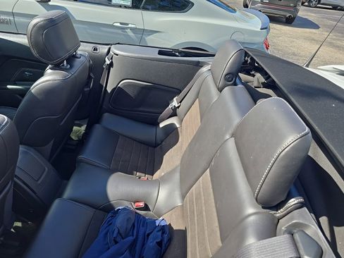 Used 2014 Ford Mustang GT Premium w/ Equipment Group 402A RWD image 4