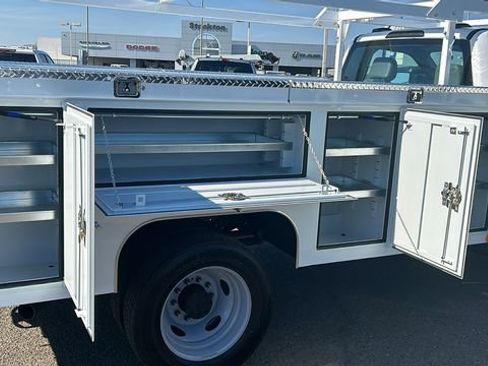 New 2025 Ford F550 4x4 Regular Cab Super Duty image 19