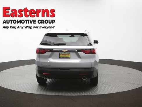 Used 2022 Chevrolet Traverse LS AWD/4WD image 39