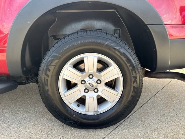 Used 2010 Ford Explorer Sport Trac XLT AWD/4WD image 11