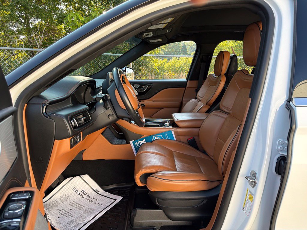 Used 2021 Lincoln Aviator AWD Black Label w/ Dynamic Handling Package image 24