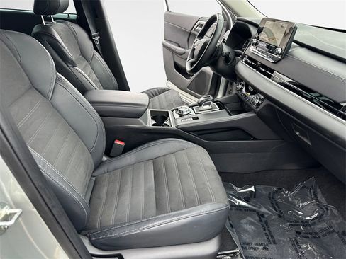 Used 2023 Mitsubishi Outlander SE image 26