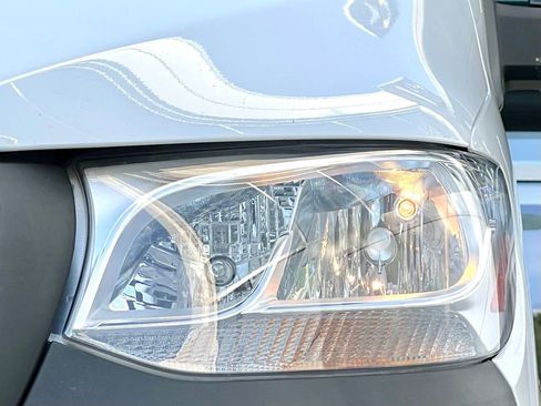 Used 2024 Mercedes-Benz Sprinter 2500 image 11