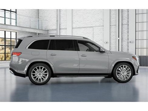 New 2026 Mercedes-Benz GLS 580 4MATIC image 17