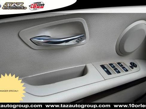 Used 2009 BMW 328i Convertible image 9