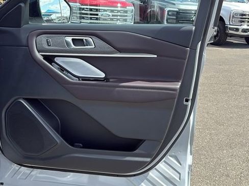 New 2026 Ford Explorer Platinum RWD image 10