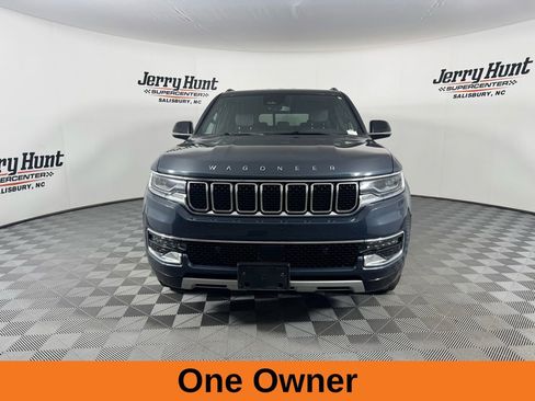 Used 2024 Jeep Wagoneer L Series II w/ Flexible Seating Group image 5