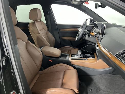 Used 2022 Audi Q5 2.0T Prestige w/ Prestige Package image 23