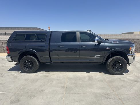Used 2022 RAM 3500 Limited AWD/4WD image 6