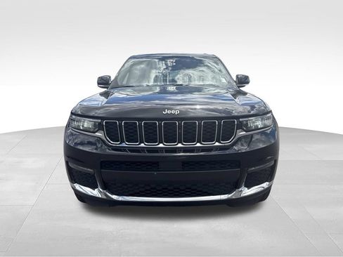 Used 2023 Jeep Grand Cherokee L Limited AWD/4WD image 10