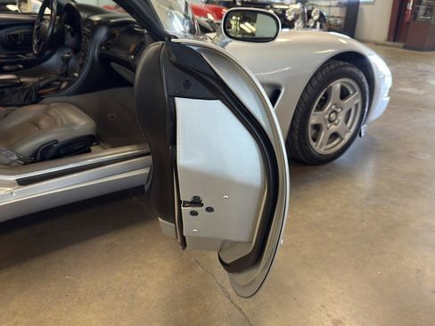 Used 1997 Chevrolet Corvette Coupe w/ Memory Pkg image 63