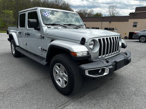 Used 2022 Jeep Gladiator Sport AWD/4WD image 6