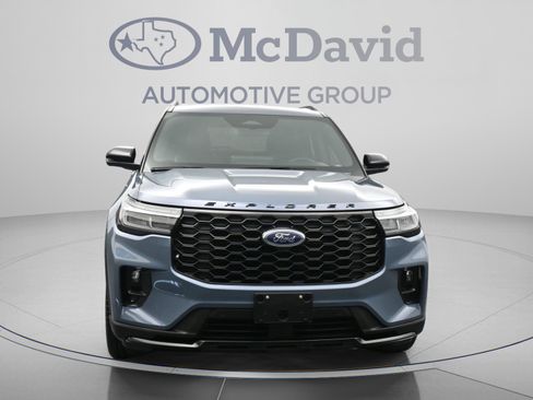 Used 2025 Ford Explorer ST-Line w/ Premium Package RWD image 2