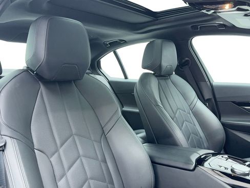 Used 2025 BMW 530i image 45