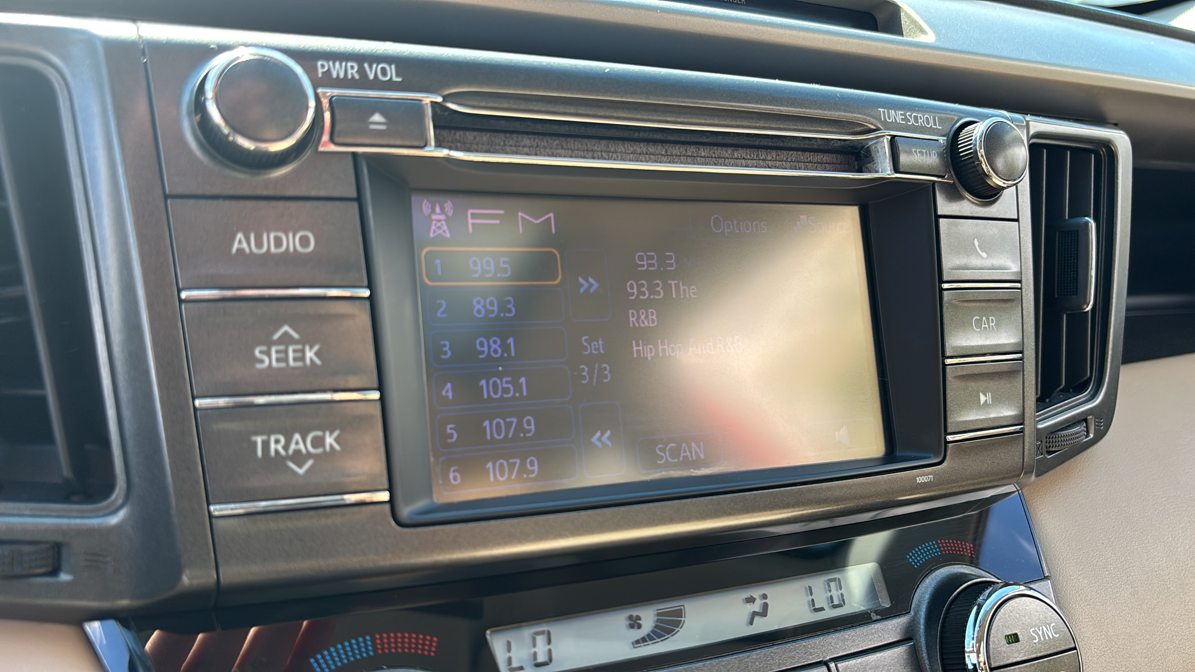 Used 2013 Toyota RAV4 XLE FWD image 5