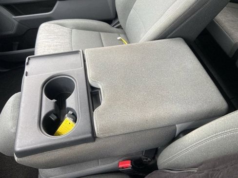 Certified 2022 Ford F150 XLT w/ Equipment Group 302A High image 17