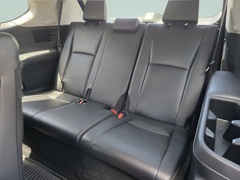 Used 2024 Toyota Grand Highlander AWD image 27