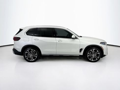 Used 2024 BMW X5 xDrive40i w/ Premium Package AWD/4WD image 8