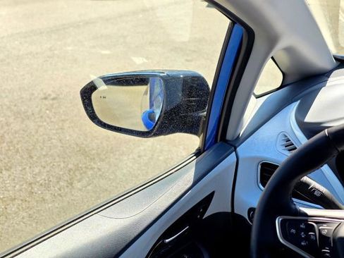 Used 2019 Chevrolet Bolt LT FWD image 16