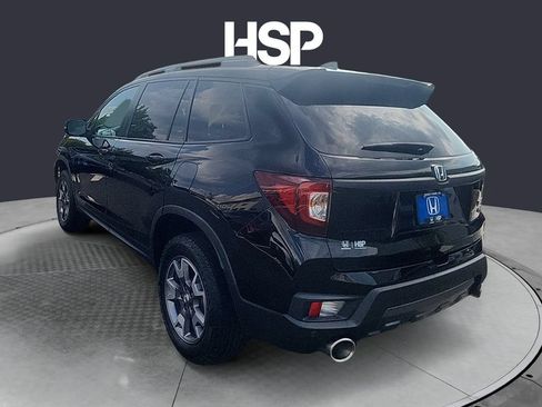 Used 2023 Honda Passport TrailSport image 3
