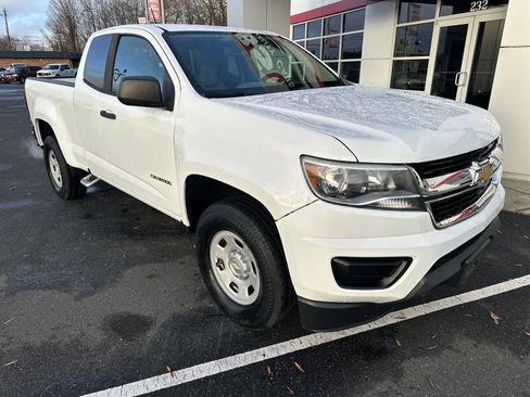 Used 2016 Chevrolet Colorado W/T image 2