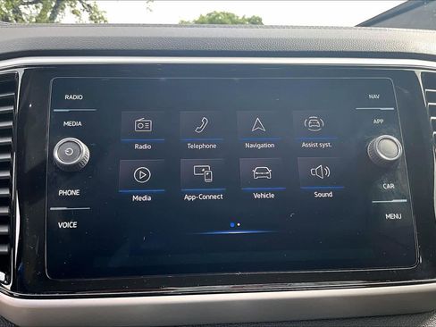 Used 2023 Volkswagen Atlas Cross Sport SEL AWD/4WD image 35