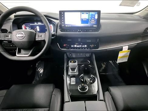 New 2025 Nissan Rogue Platinum w/ Tech Package AWD/4WD image 6