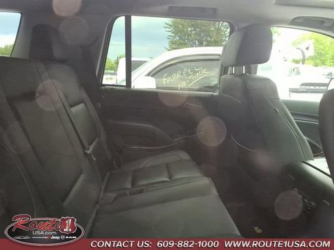 Used 2019 GMC Yukon SLT w/ Open Road Package AWD/4WD image 8