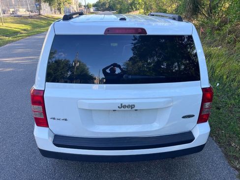Used 2015 Jeep Patriot High Altitude image 6