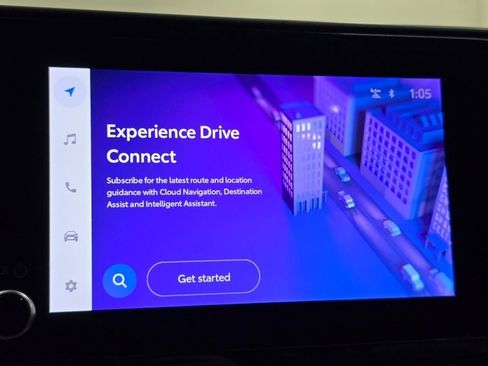 Certified 2023 Toyota Highlander LE image 3