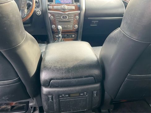 Used 2013 INFINITI QX56 4WD w/ Deluxe Touring Pkg image 21