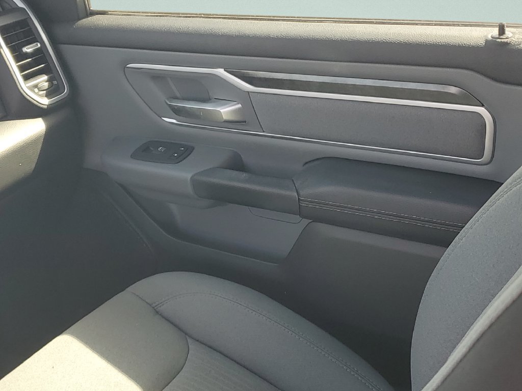 Used 2021 RAM 1500 Big Horn RWD image 13